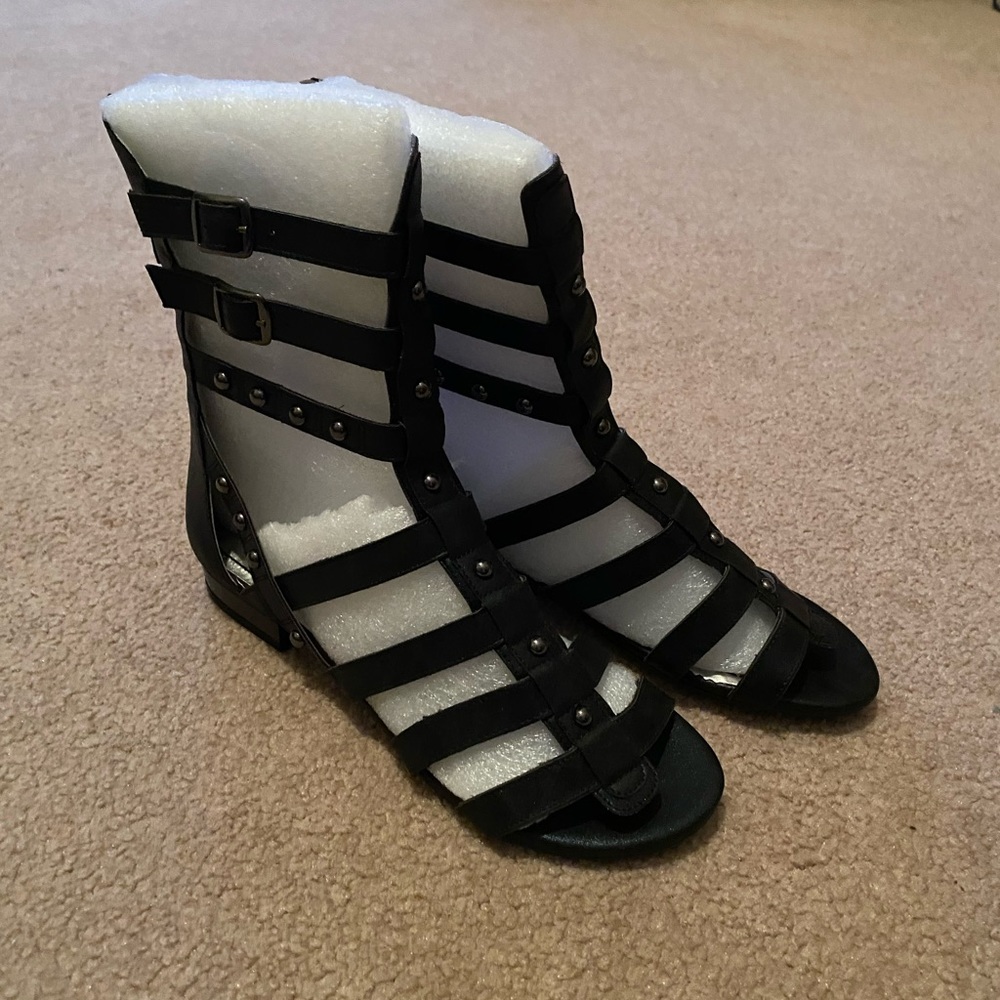 Sandals - Picture 3 of 5